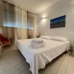La Chiocciola Confort, Parking Gratuito, Fronte Bus Arst, Navetta Mare E Postazione Noleggio Monopattini Elettrici *