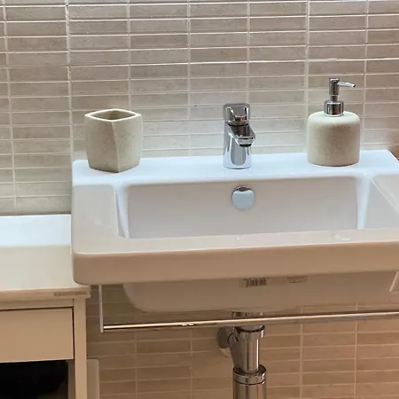 Apartment La Chiocciola Confort, Parking Gratuito, Fronte Bus Arst, Navetta Mare E Postazione Noleggio Monopattini Elettrici *