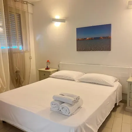 La Chiocciola Confort, Parking Gratuito, Fronte Bus Arst, Navetta Mare E Postazione Noleggio Monopattini Elettrici 公寓