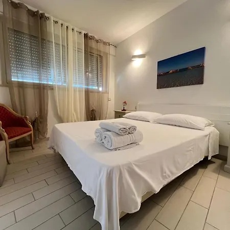 La Chiocciola Confort, Parking Gratuito, Fronte Bus Arst, Navetta Mare E Postazione Noleggio Monopattini Elettrici *