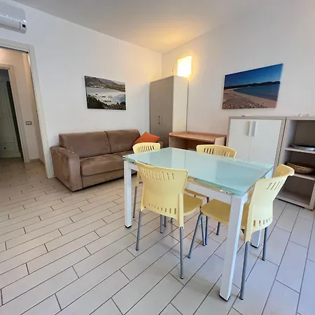 公寓 La Chiocciola Confort, Parking Gratuito, Fronte Bus Arst, Navetta Mare E Postazione Noleggio Monopattini Elettrici