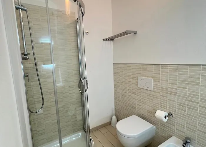 La Chiocciola Confort, Parking Gratuito, Fronte Bus Arst, Navetta Mare E Postazione Noleggio Monopattini Elettrici