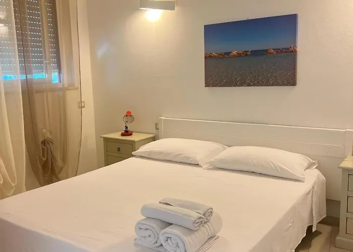 La Chiocciola Confort, Parking Gratuito, Fronte Bus Arst, Navetta Mare E Postazione Noleggio Monopattini Elettrici דירה